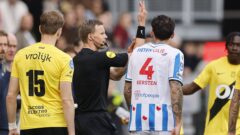 Referee Sander van der Eijk awards a penalty. IMAGO